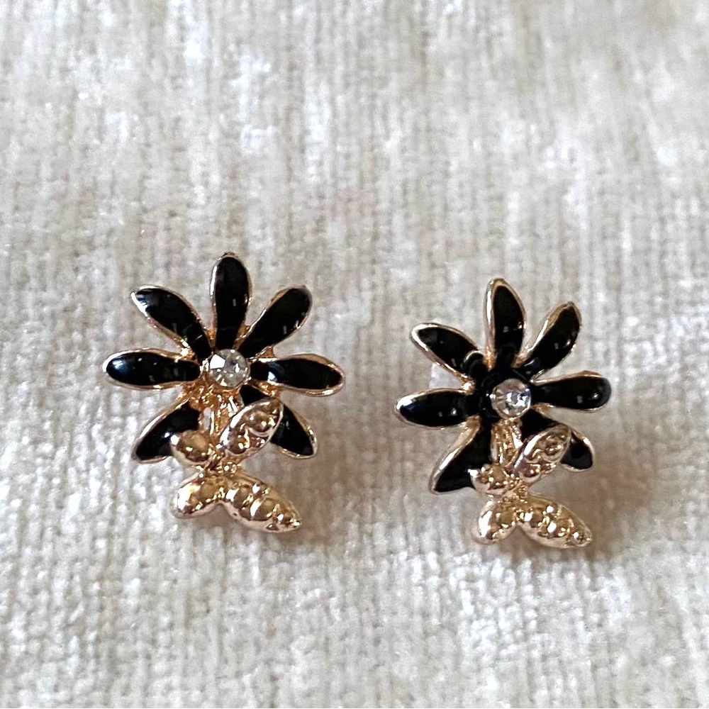 Enamel Flower And Butterfly Stud Earrings Black Gold NWOT